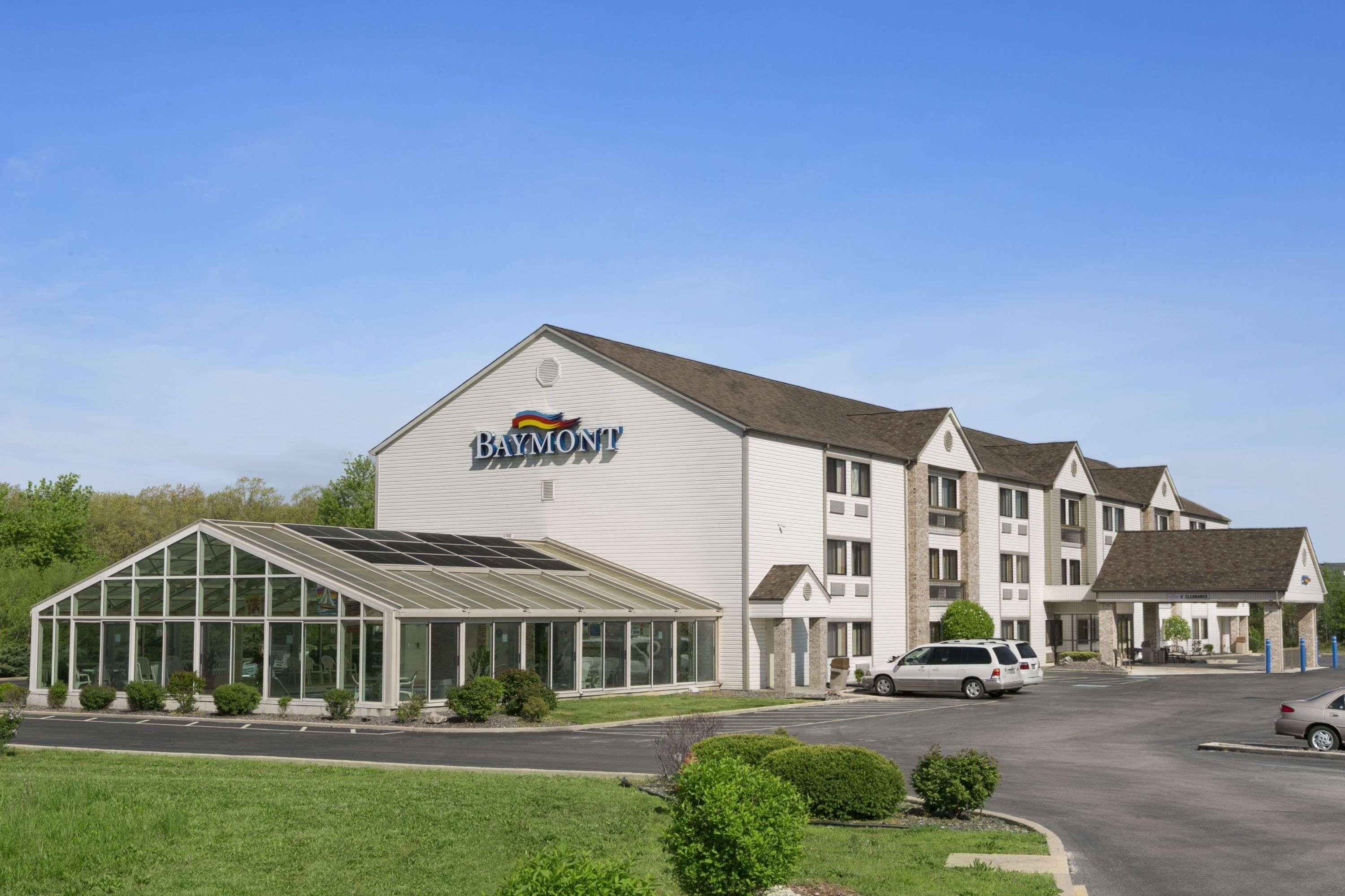 Baymont By Wyndham Sullivan Exterior foto